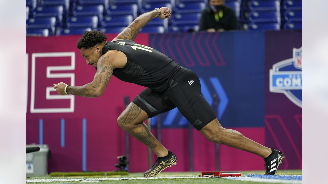 Baylor running back Trestan Ebner runs the 40-yard dash at the NFL