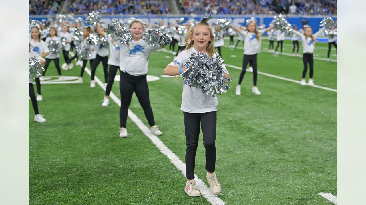 Detroit Lions Football Education - Youth Halftime Games