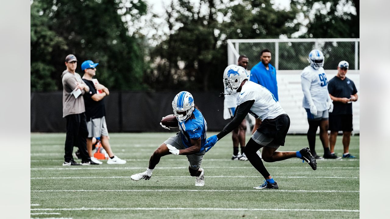 ALLEN PARK, MI - AUGUST 05: Detroit Lions WR Kalil Pimpleton (83) in action  during Lions training camp on August 5, 2022 at Detroit Lions Training Camp  in Allen Park, MI (Photo