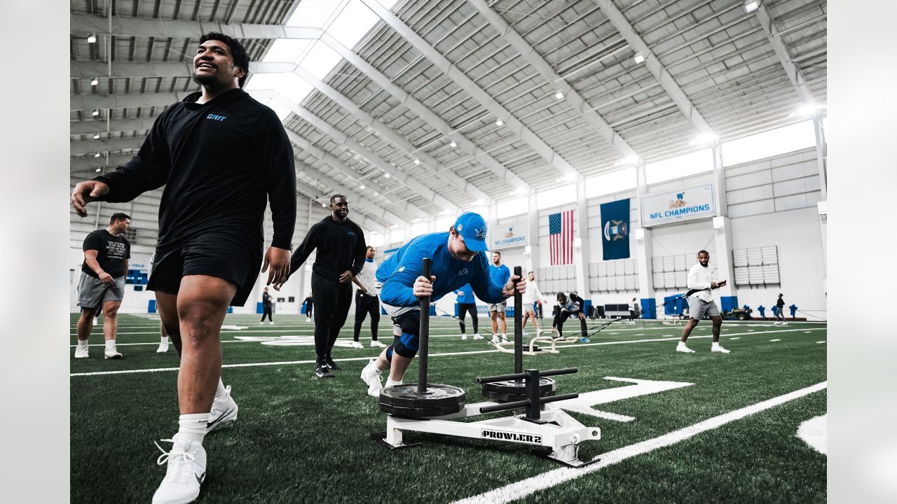 Lions DT Alim McNeill cut 13% body fat to improve as pass rusher in 2023 -  Pride Of Detroit