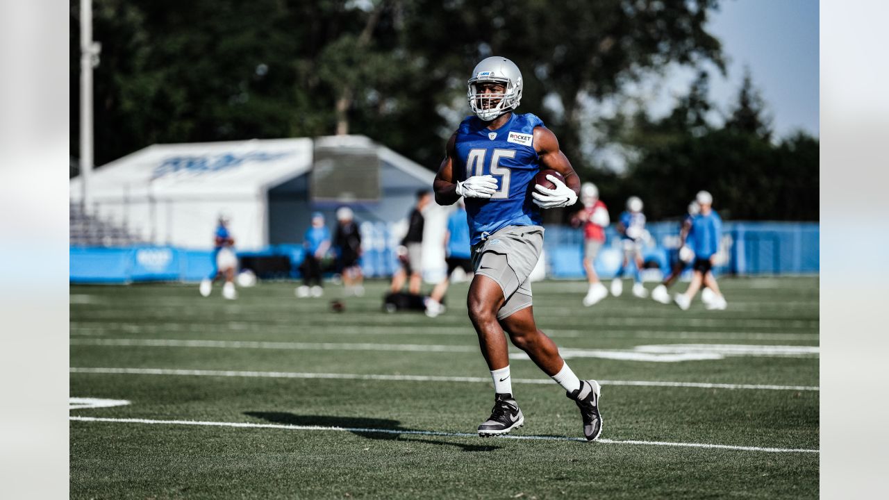 ALLEN PARK, MI - JULY 30: Detroit Lions Jahlani Tavai linebacker (51)  during practice at Detroit Lions training camp on July 30, 2021 at Lions  Practice Facility in Allen Park, MI (Photo