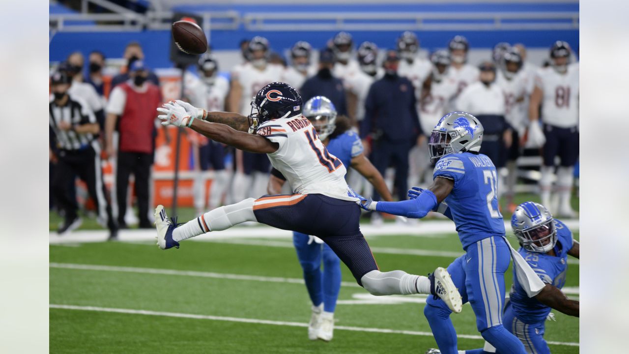 Lions score 21 points in 4th quarter to beat Bears