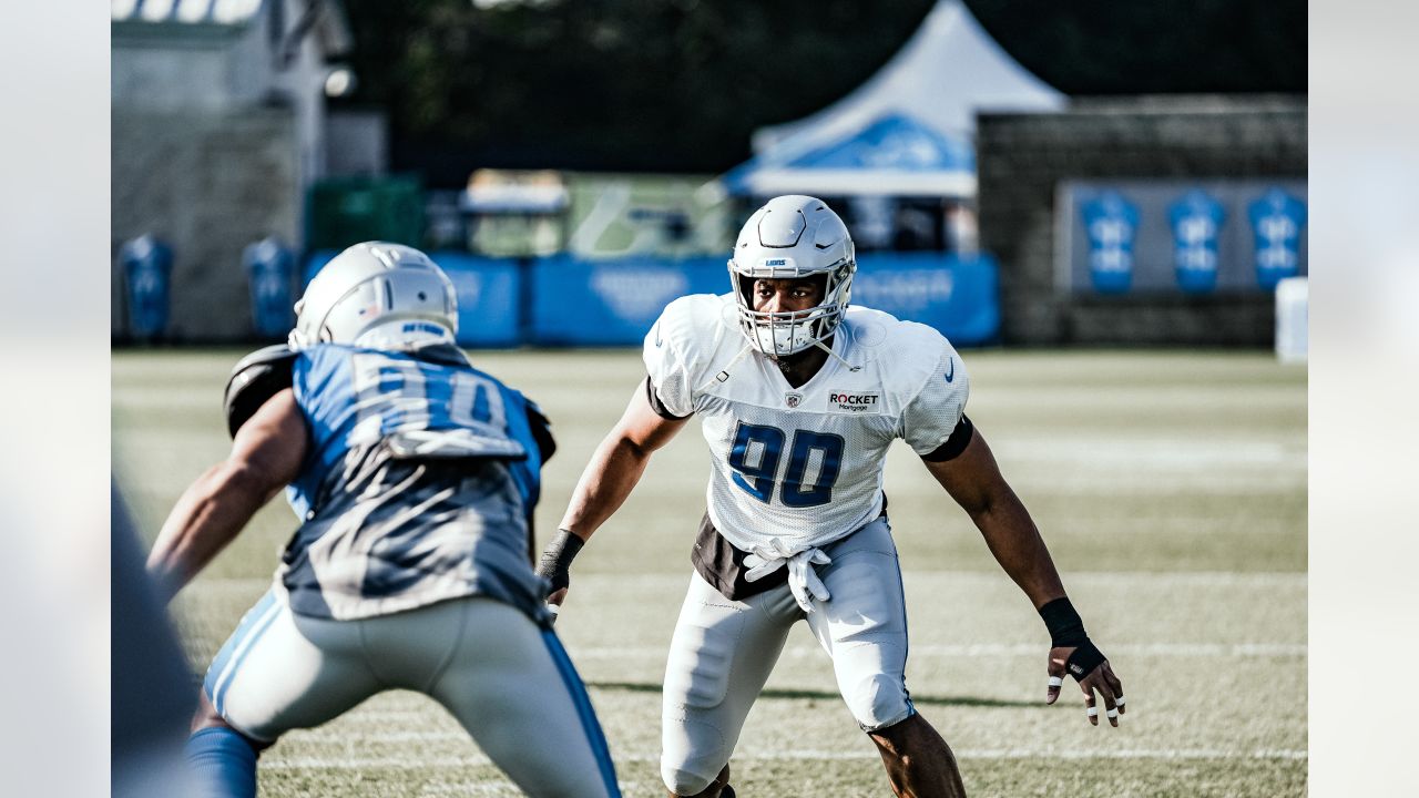 Trey Flowers embracing competition in Lions camp