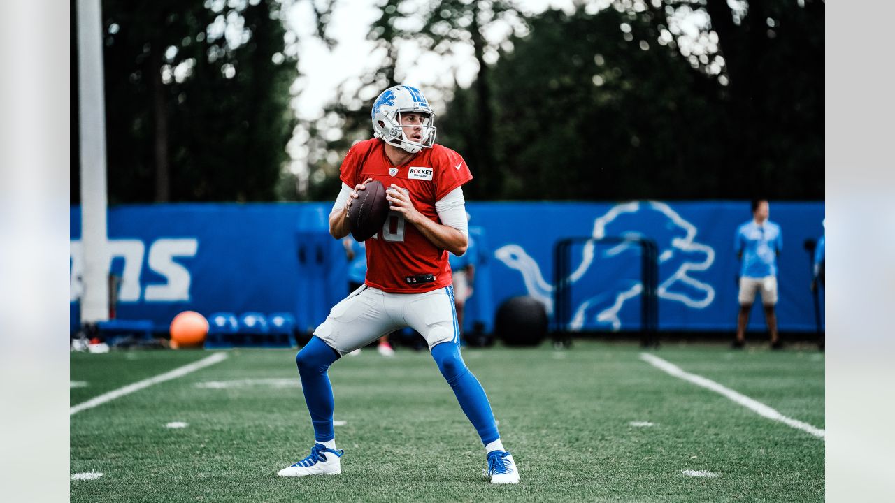 Detroit Lions waive WR Tom Kennedy, sign TE Brock Wright from practice  squad 