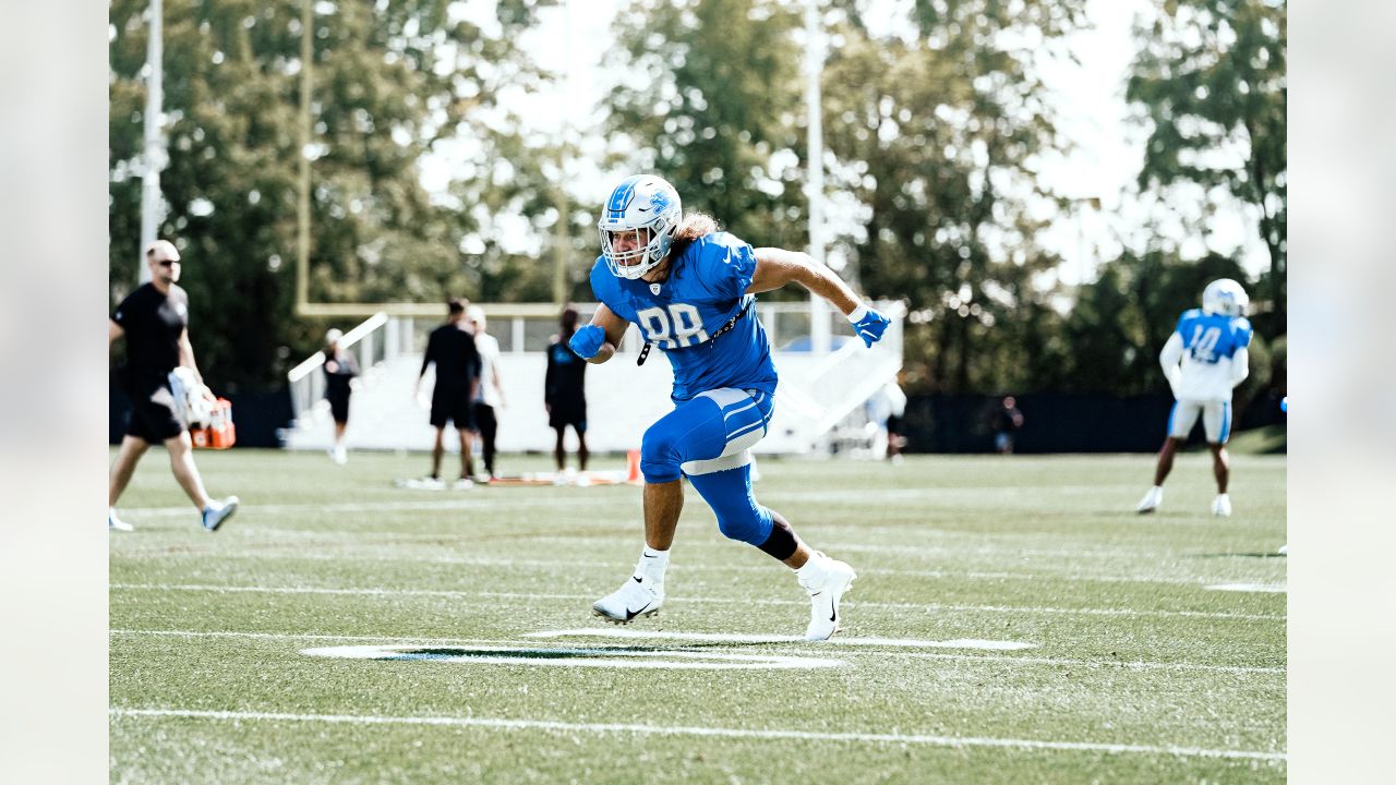 Detroit Lions on X: Our guys @aidanhutch97 and @bigsgjamo were in the  building for the 2022 Rookie Premiere! 