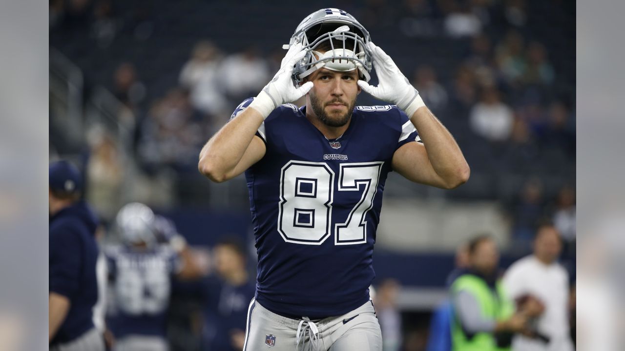 August 26, 2018: Arizona Cardinals cornerback Chris Campbell (33) tackles Dallas  Cowboys tight end Geoff Swaim (87) during the second half of the NFL  football game between the Arizona Cardinals and the