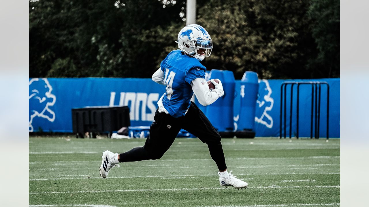 What changed for Detroit Lions rookie DL Aidan Hutchinson between Games 1  and 2