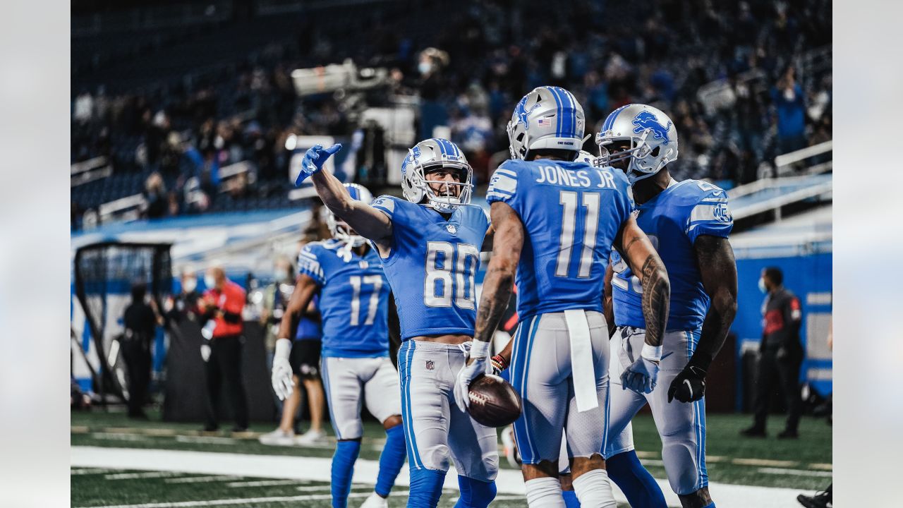 Detroit Lions vs. Indianapolis Colts. Fans support on NFL Game