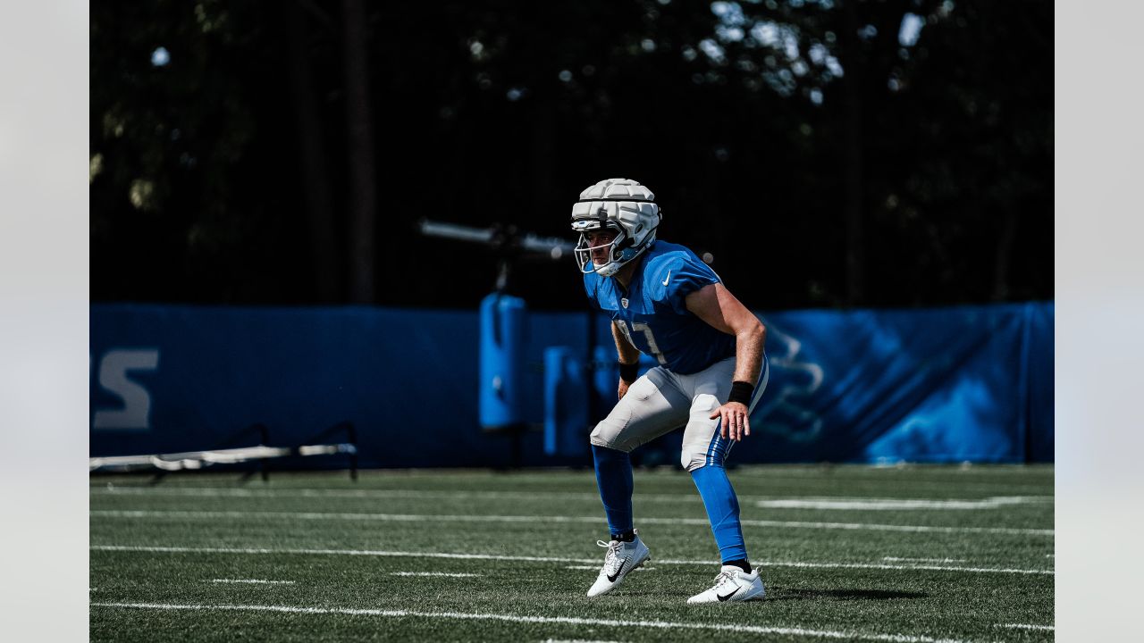 Lions rookie Jack Campbell gets speared by his fiancé 😂 #jackcampbell