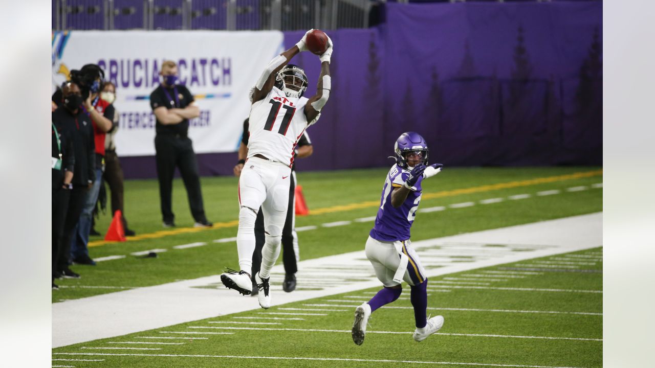 Falcons respond to Quinn firing with 40-23 win vs. Vikings