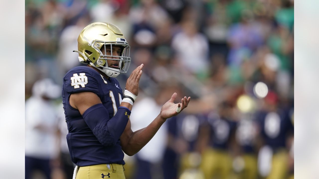 Eight at No. 8: The case for Notre Dame's Kyle Hamilton