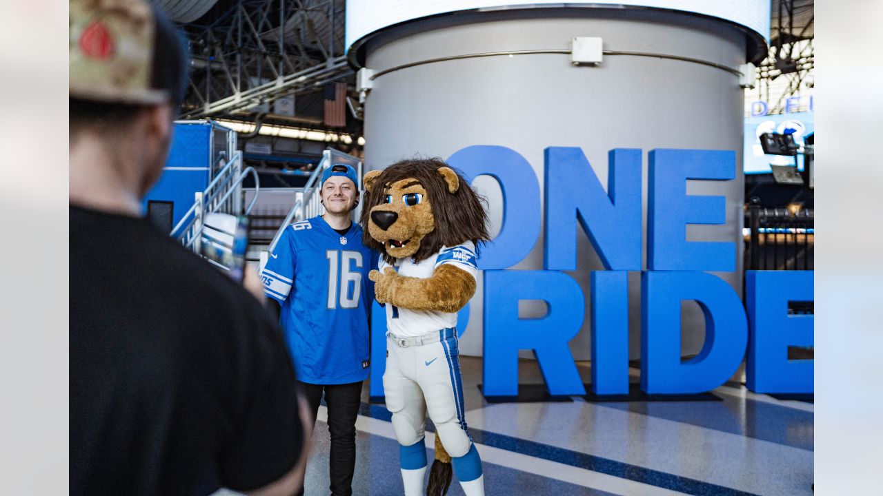 What it was like watching the Chiefs-Lions game at Ford Field - Arrowhead  Pride