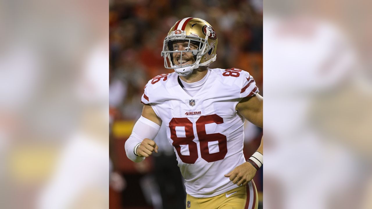 Reuben Foster and George Kittle of the San Francisco 49ers stand