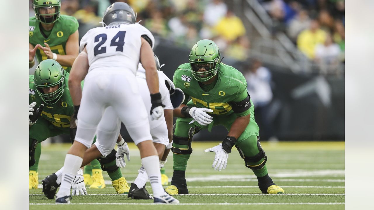 Lions pick Oregon OL Sewell 7th overall in NFL Draft