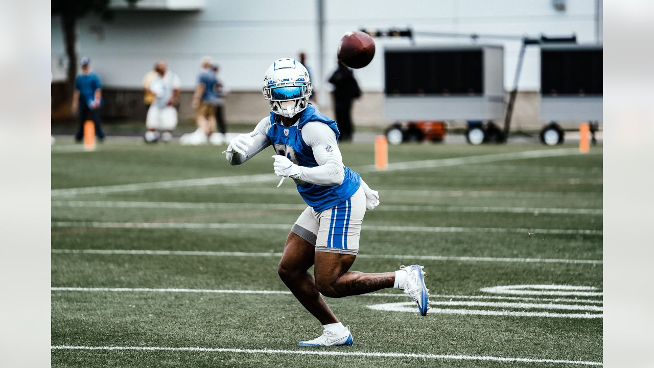 Lions' Jeff Okudah fine after knocking heads with teammate in minicamp 