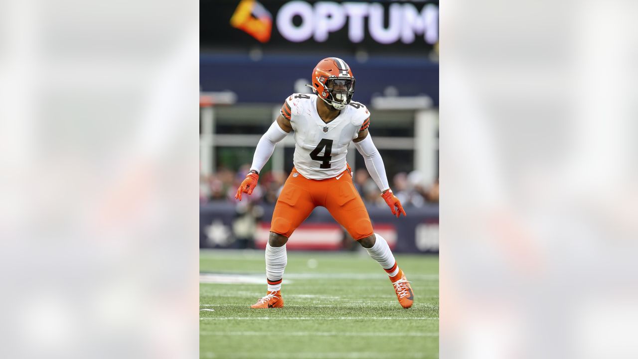 15 Browns in total will not play vs. Chiefs; Anthony Walker Jr., Sione  Takitaki make their return