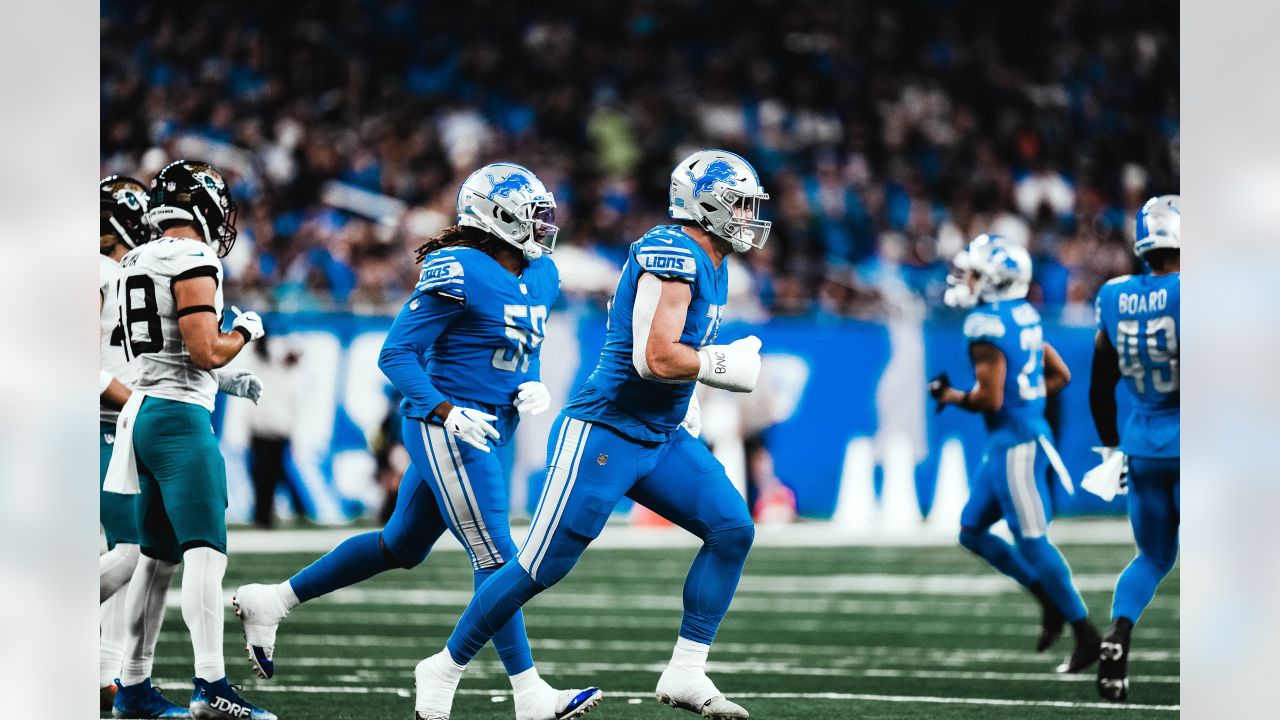 With new Detroit Lions contract, John Cominsky can be unselfish in 2023 -  Sports Illustrated Detroit Lions News, Analysis and More