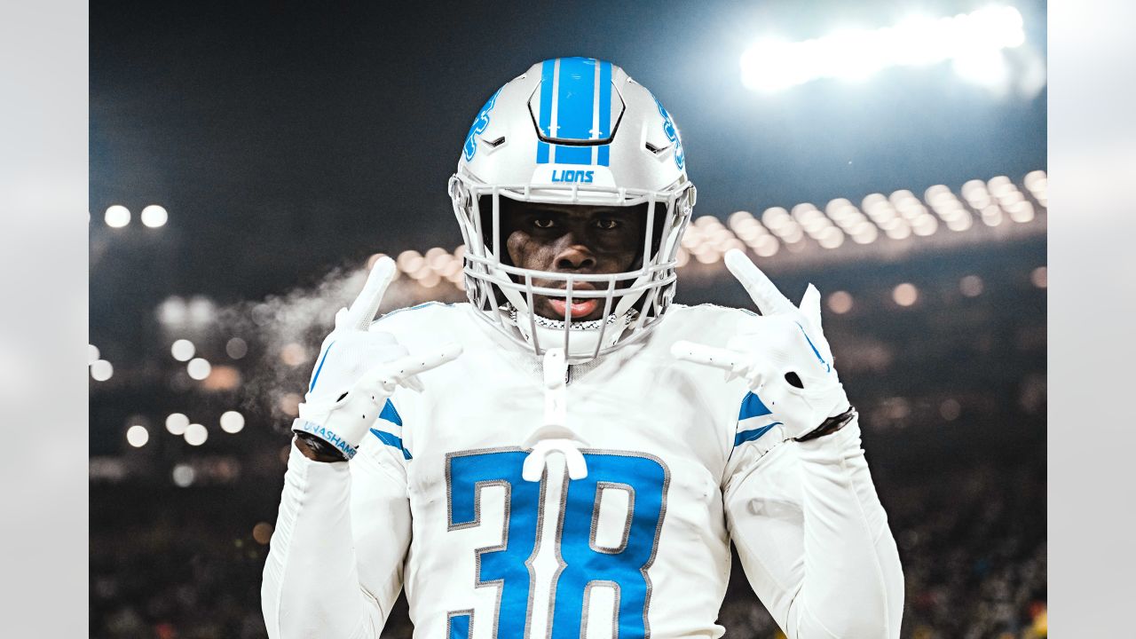 S C.J. Moore grateful to be back with Lions, calls Detroit his second home