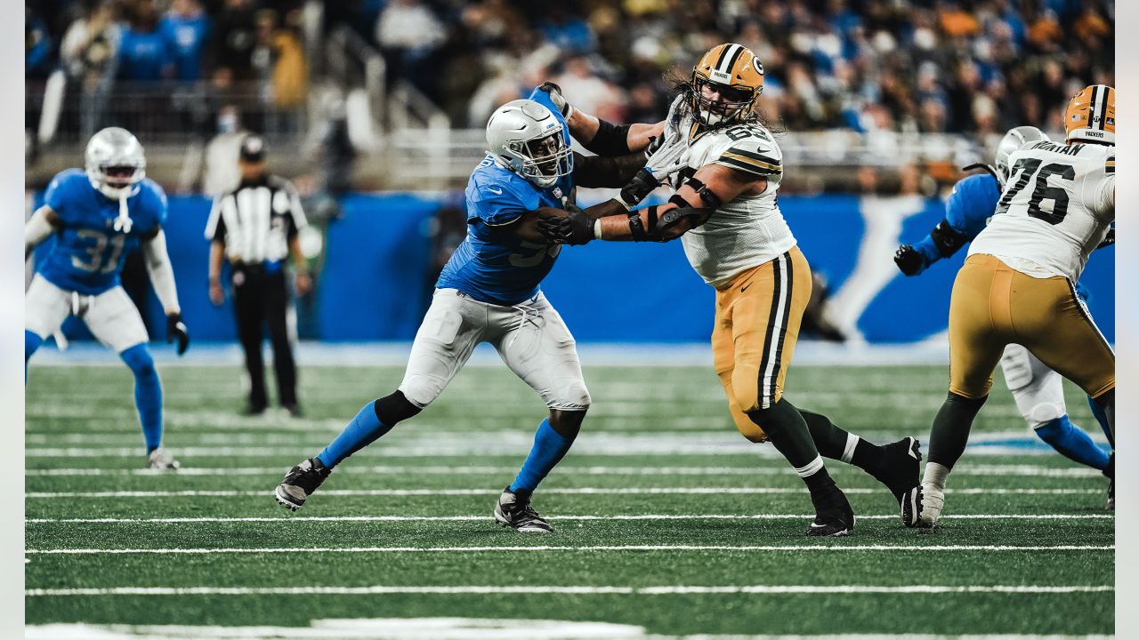 The Detroit Lions need to extend Charles Harris immediately