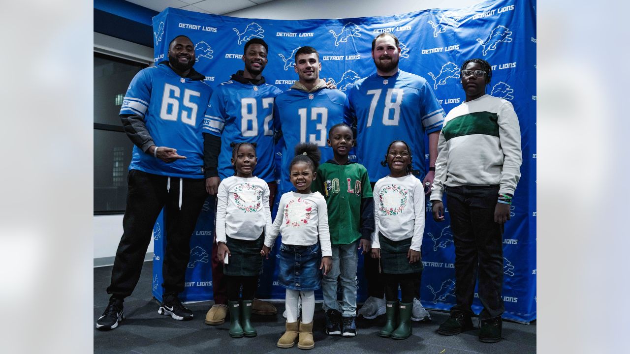 DLA students Shop with a Lion at Meijer, lion, Detroit Lions, shopping, The Lions took Detroit Lions Academy students Christmas shopping for our  annual Shop with a Lion at Meijer.