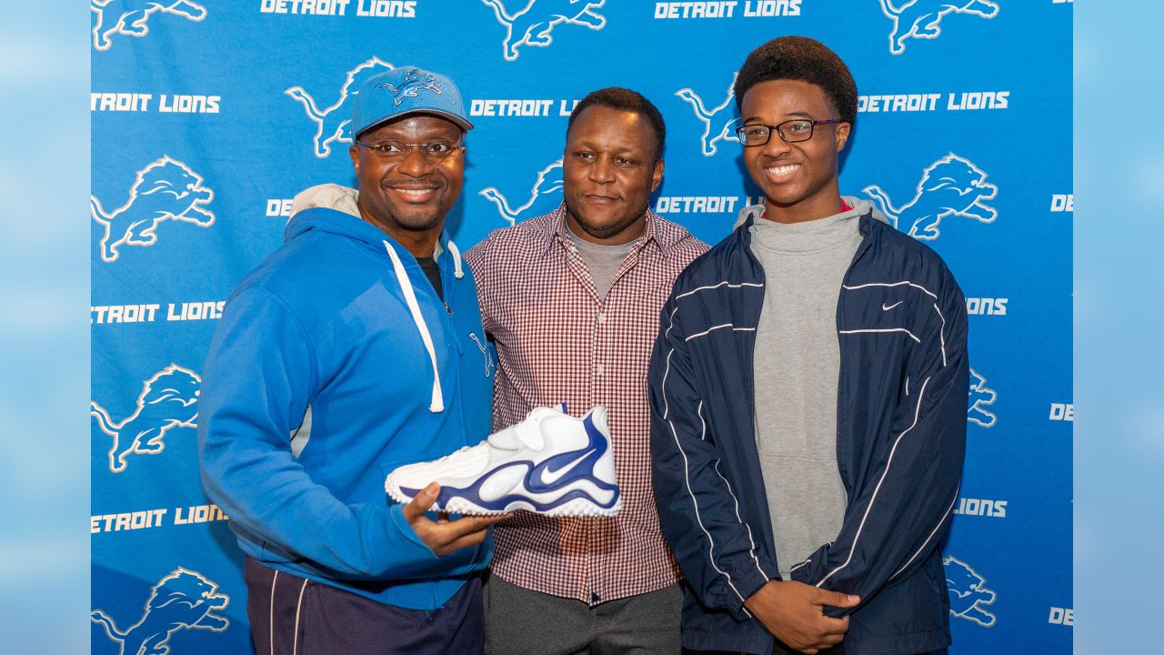 Barry Sanders Autographed Nike Limited Edition Detroit Lions Air Zoom Turf  Jet '97 Shoe - Left - Detroit City Sports