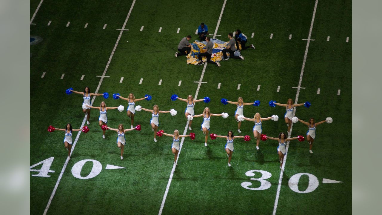 DVIDS - Images - 2019 Buffalo Bills Salute to Service Game: Pregame  Ceremony [Image 1 of 8]