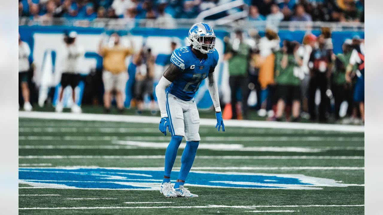 Lions safety Tracy Walker takes opportunities to blast field