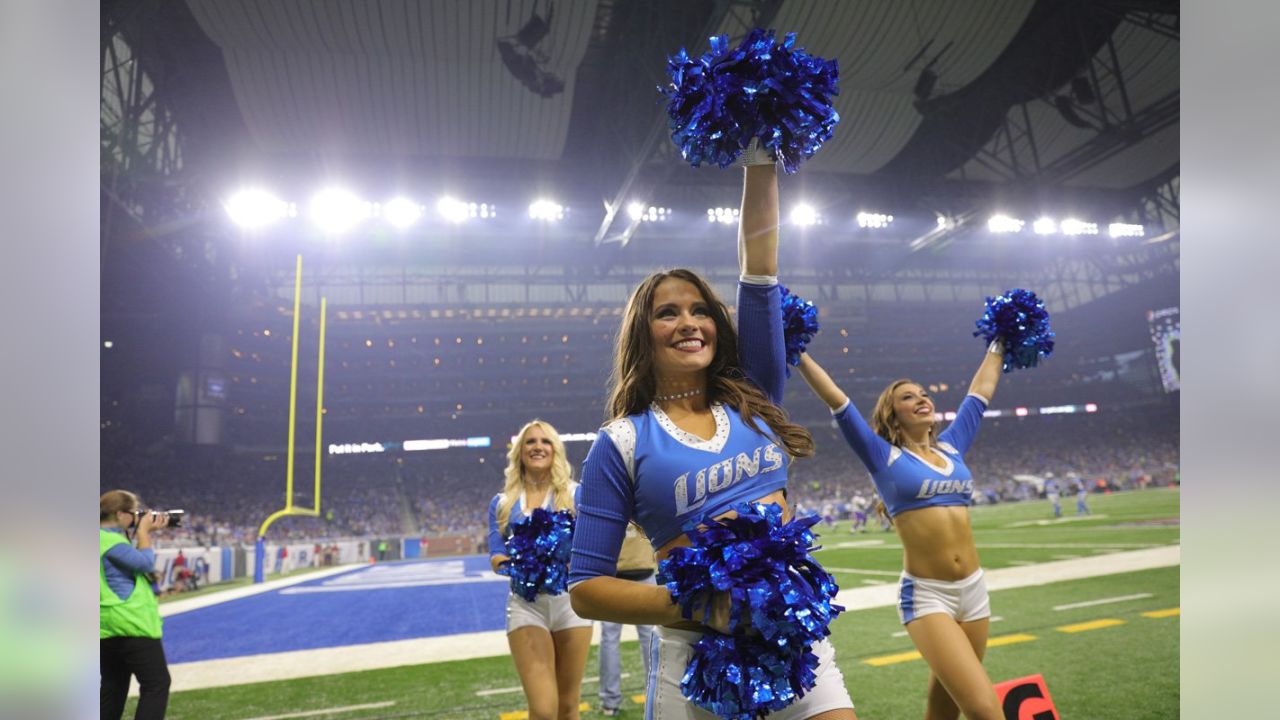 Detroit Lions cheerleaders perform during 2017 season