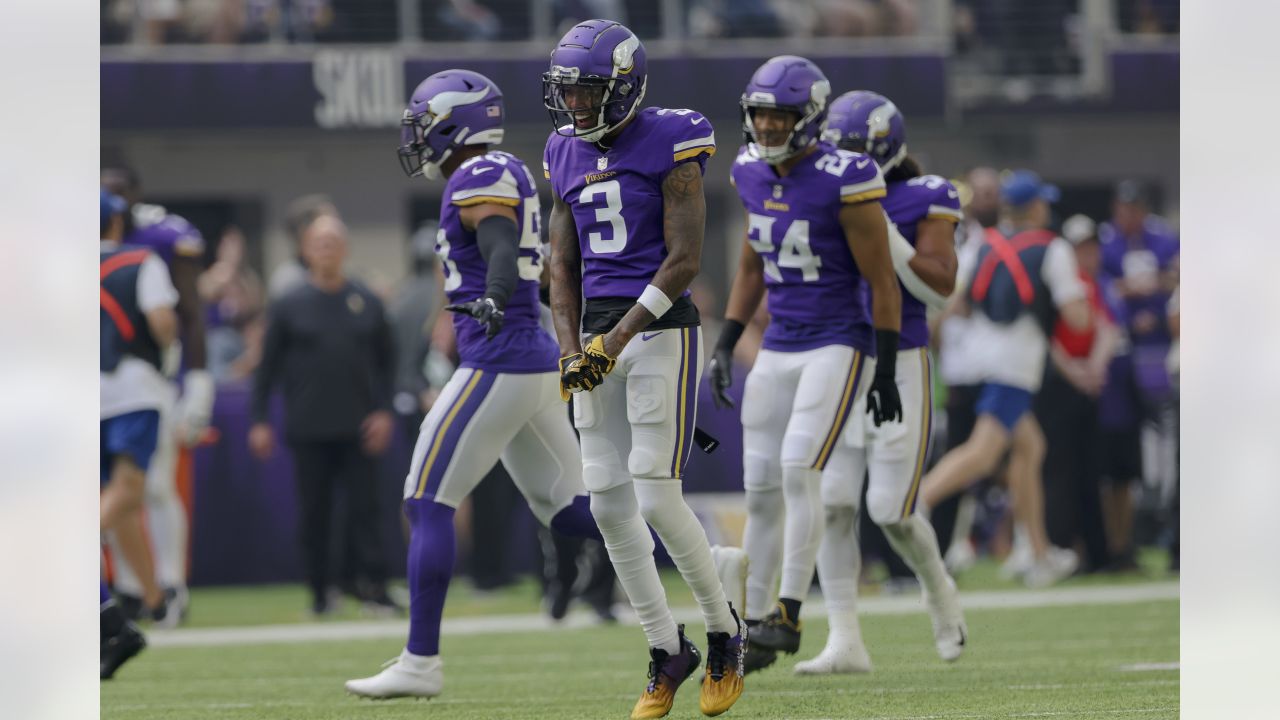 Minnesota Vikings cornerback Cameron Dantzler Sr. (3) in action against the  Philadelphia Eagles during an NFL