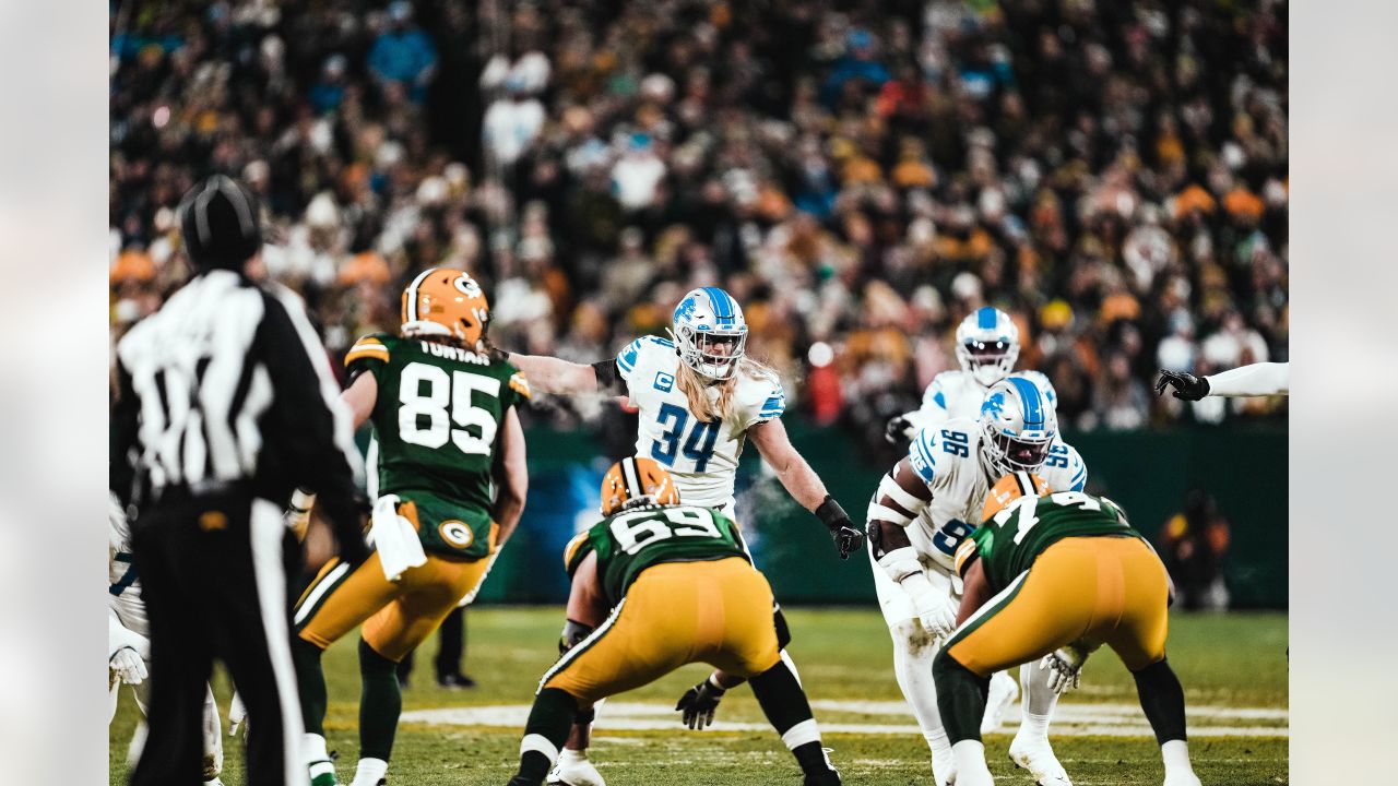 Lions' Alex Anzalone running through past adversity, ball carriers on way  to career season