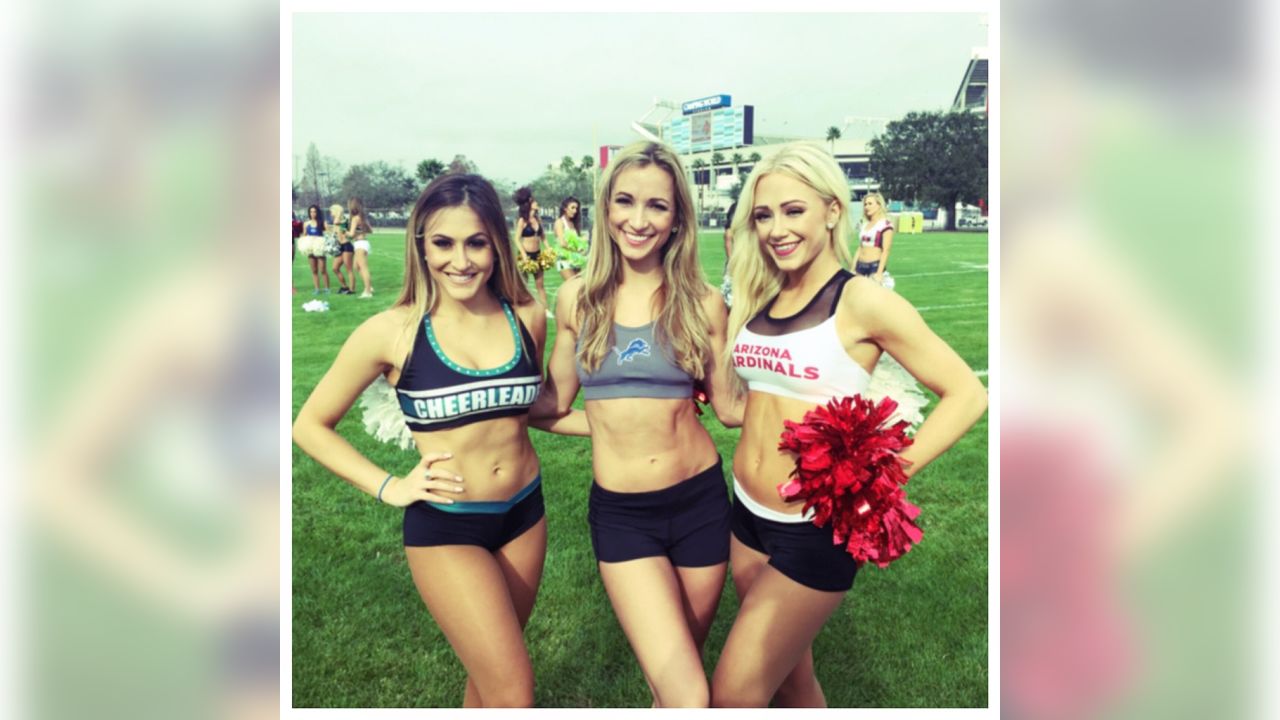 Jacksonville Jaguars cheerleaders swimsuit calendar pictures at Universal  Studios