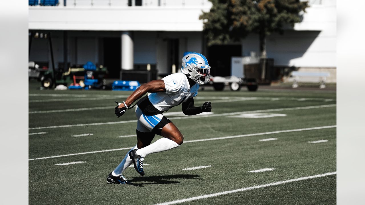 According to Tim Twentyman, T Obinna Eze has made Detroit's practice squad.  : r/detroitlions