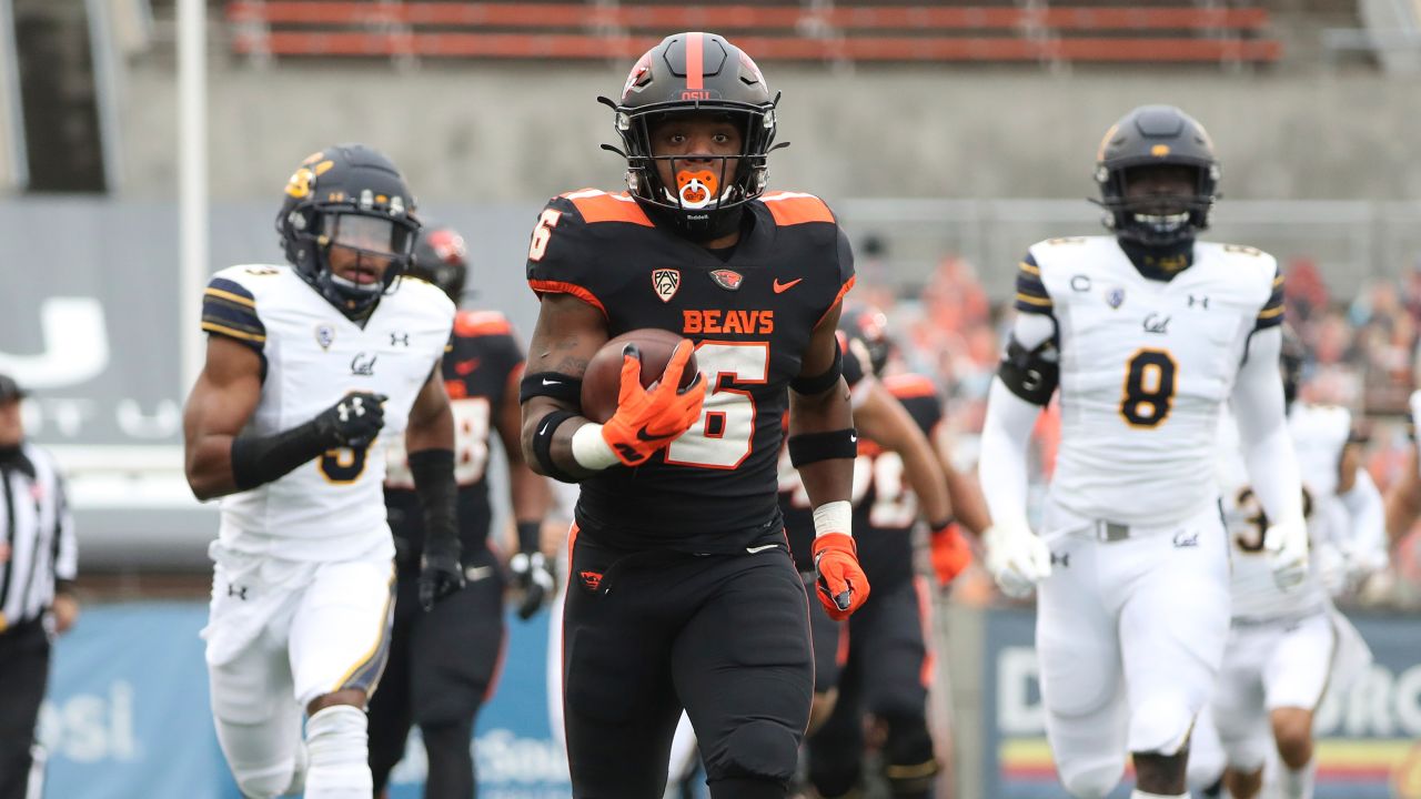 Oregon State running back Jermar Jefferson cleared to play in Saturday's  game against Stanford 