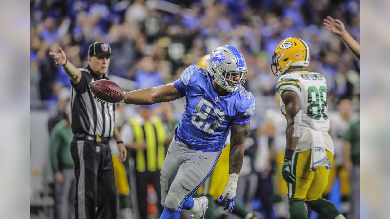 Jacksonville Jaguars vs. Detroit Lions. NFL Game. American Football League  match. Silhouette of professional player celebrate touch down. Screen in ba  Stock Photo - Alamy