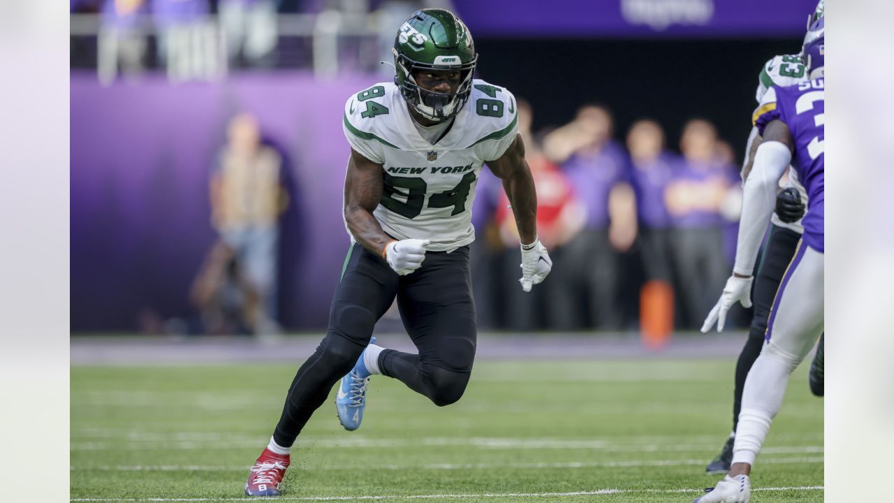 New York Jets wide receiver Denzel Mims (11) stands at the line of