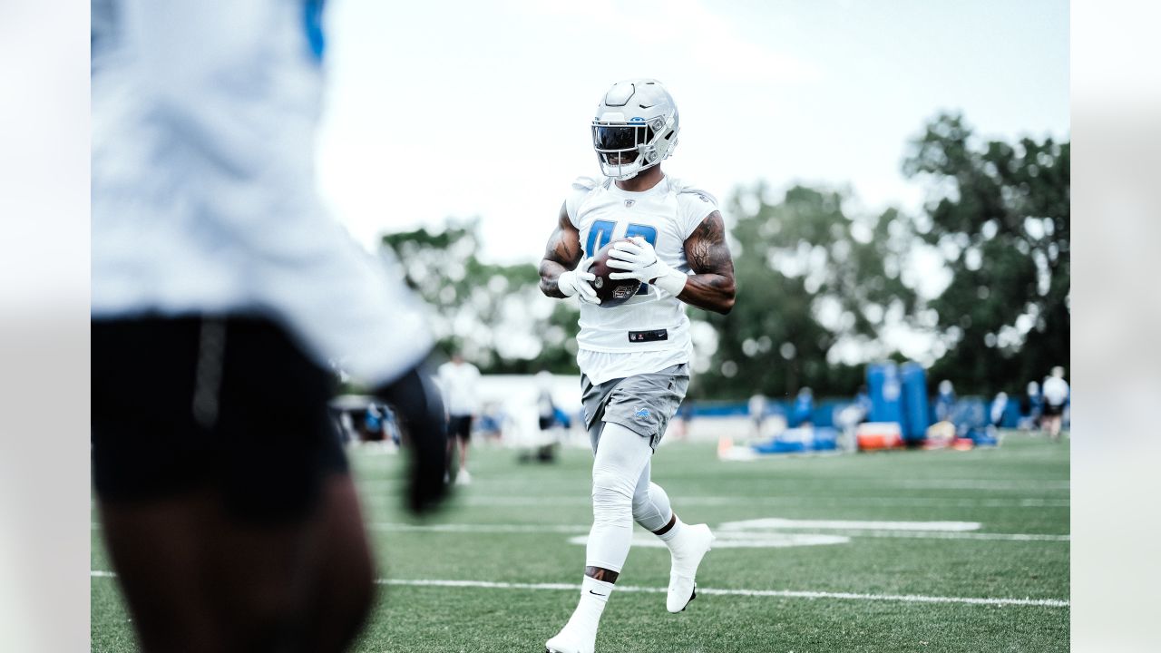 ALLEN PARK, MI - AUGUST 03: Detroit Lions LB Josh Woods (51), Detroit Lions  LB Jarrad Davis (40), Detroit Lions LB Anthony Pittman (57), and Detroit  Lions LB Derrick Barnes (55) in