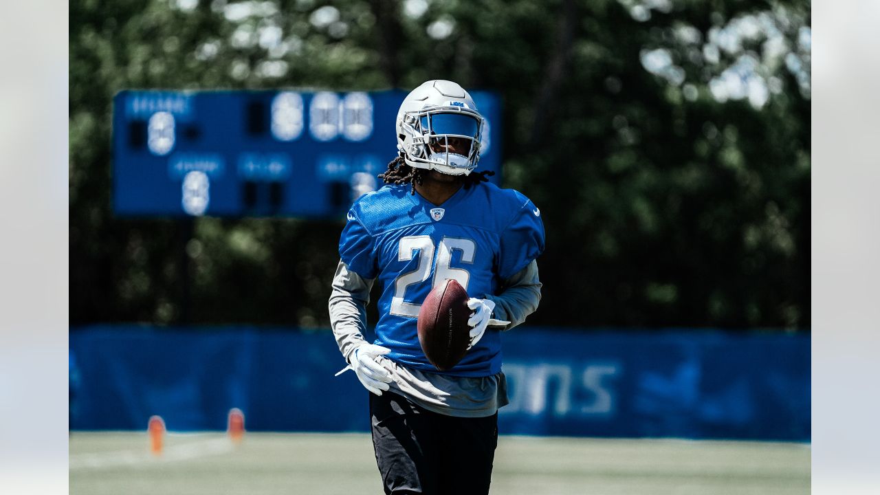 Lions OTAs: RB David Montgomery hurts leg, LB Jack Campbell gets