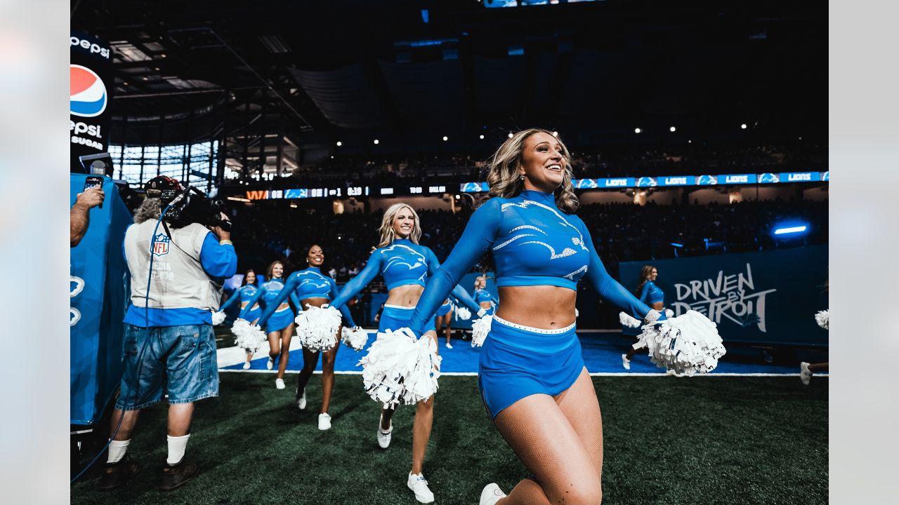 Lions vs. Commanders: Cheer Photos