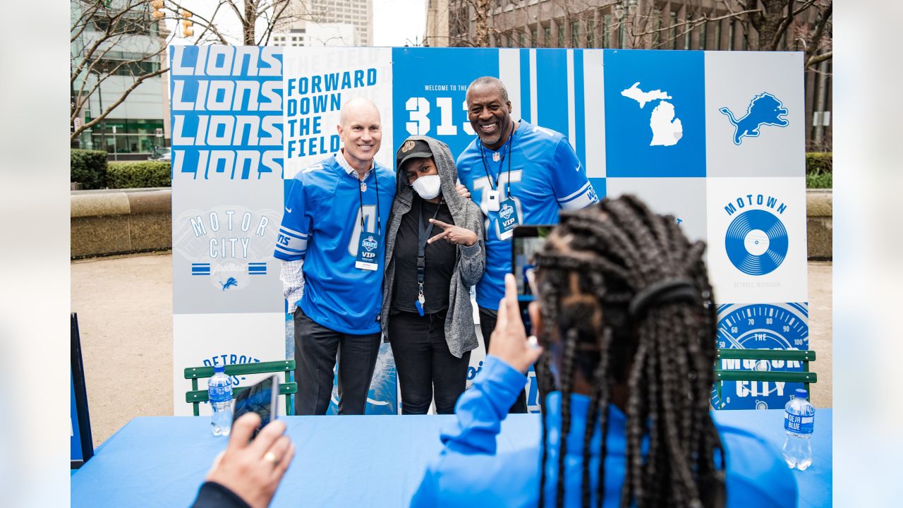 Lions take part in event to celebrate 2024 NFL Draft in Detroit