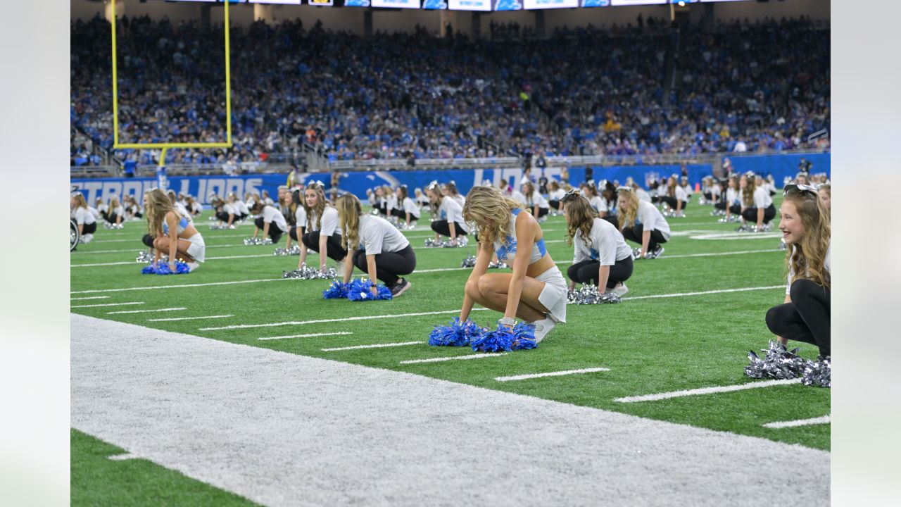 Detroit Lions on X: Cheer the team on with a round of Miller Lite as the Lions  prowl the field in Nashville. #ItsMillerTime #OnePride   / X