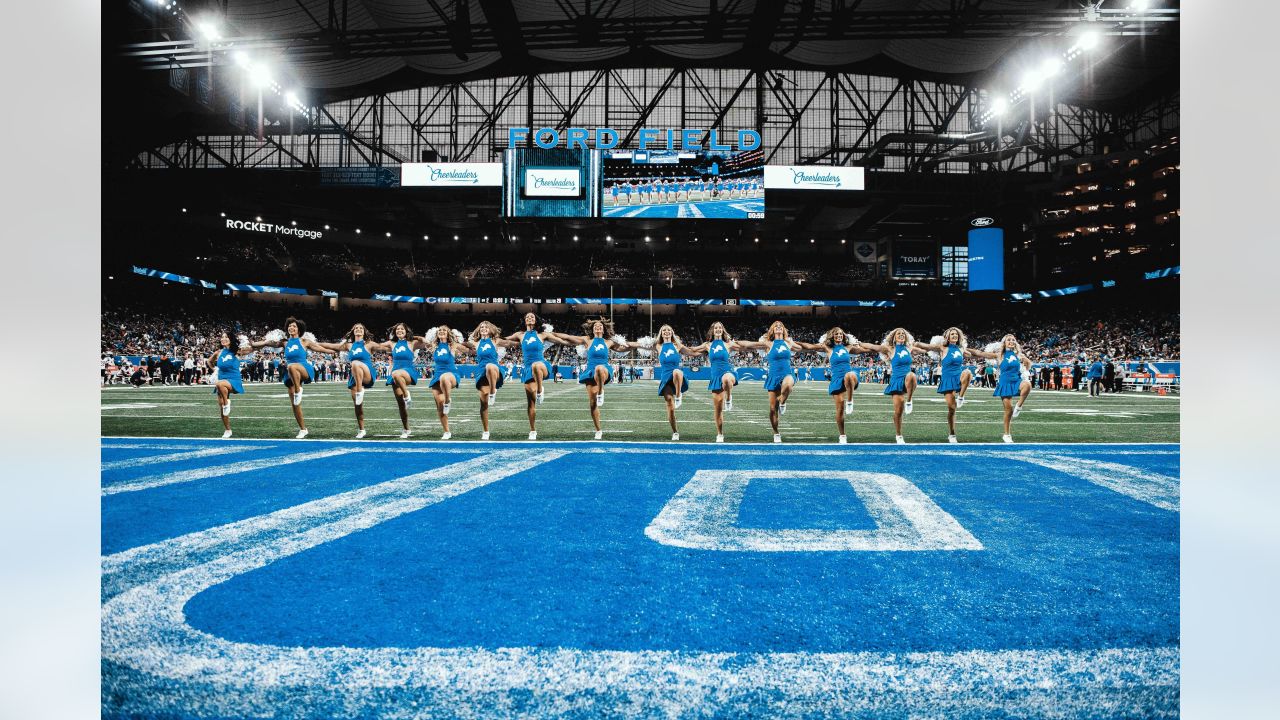 Houston, Texas, USA. 18th Dec, 2022. Houston Texans cheerleaders perform on  the field prior to the game between the Houston Texans and the Kansas City  Chiefs at NRG Stadium in Houston, TX