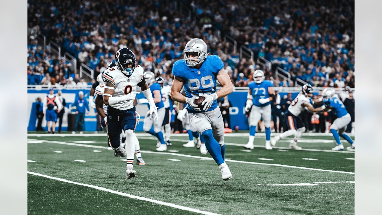 Detroit Lions tight end Brock Wright (89) runs during the first half of an  NFL football