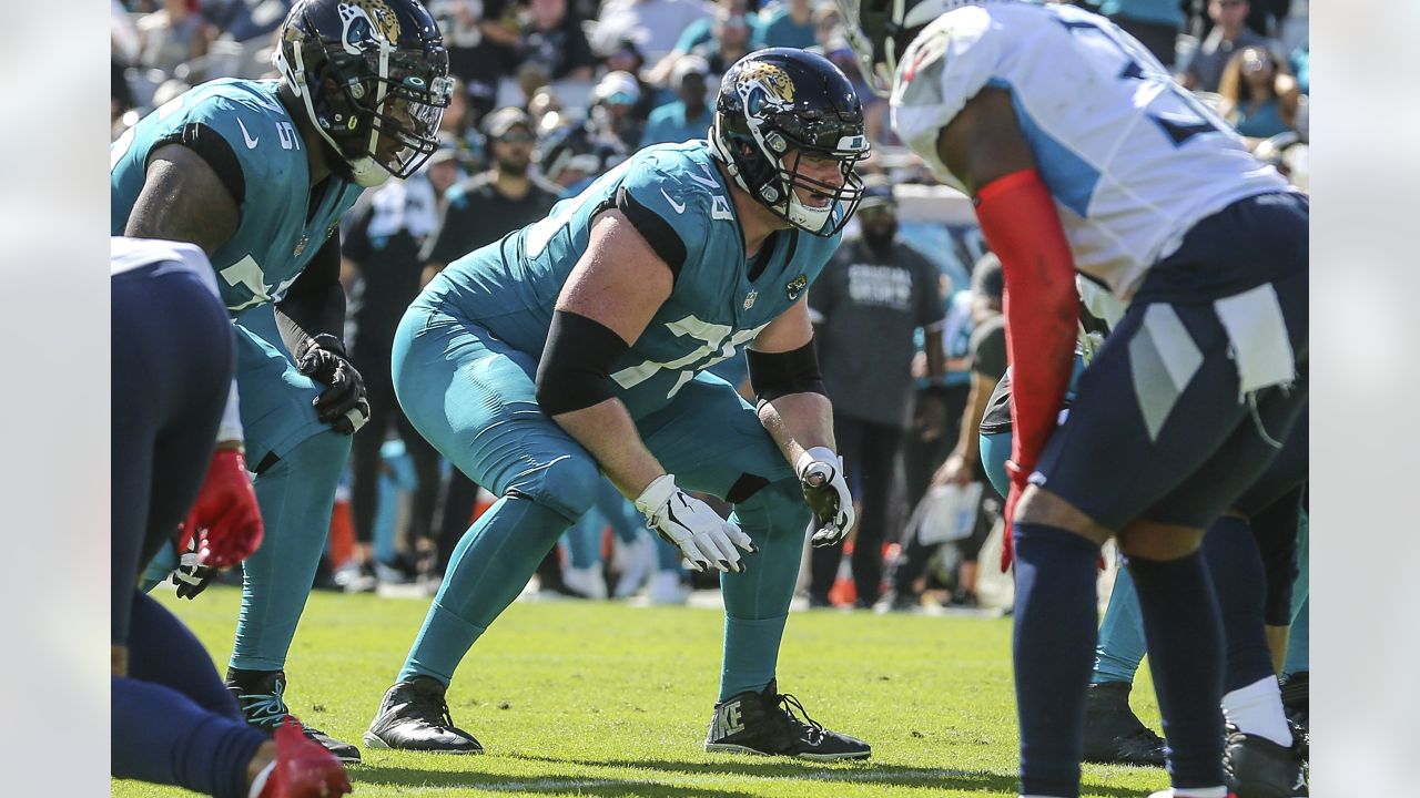 Jaguars QB Trevor Lawrence shows off cleats vs. Rams designed by Long  Branch students