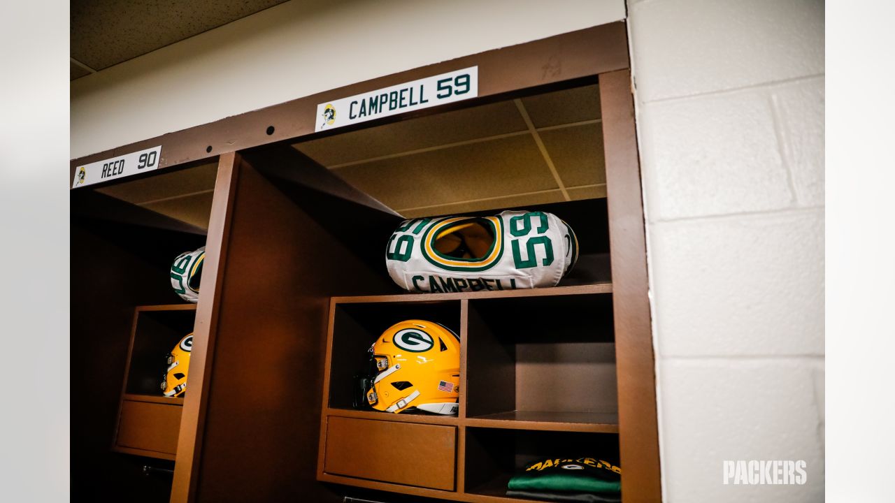 Behind-the-scenes look inside the Packers' locker room in Minnesota