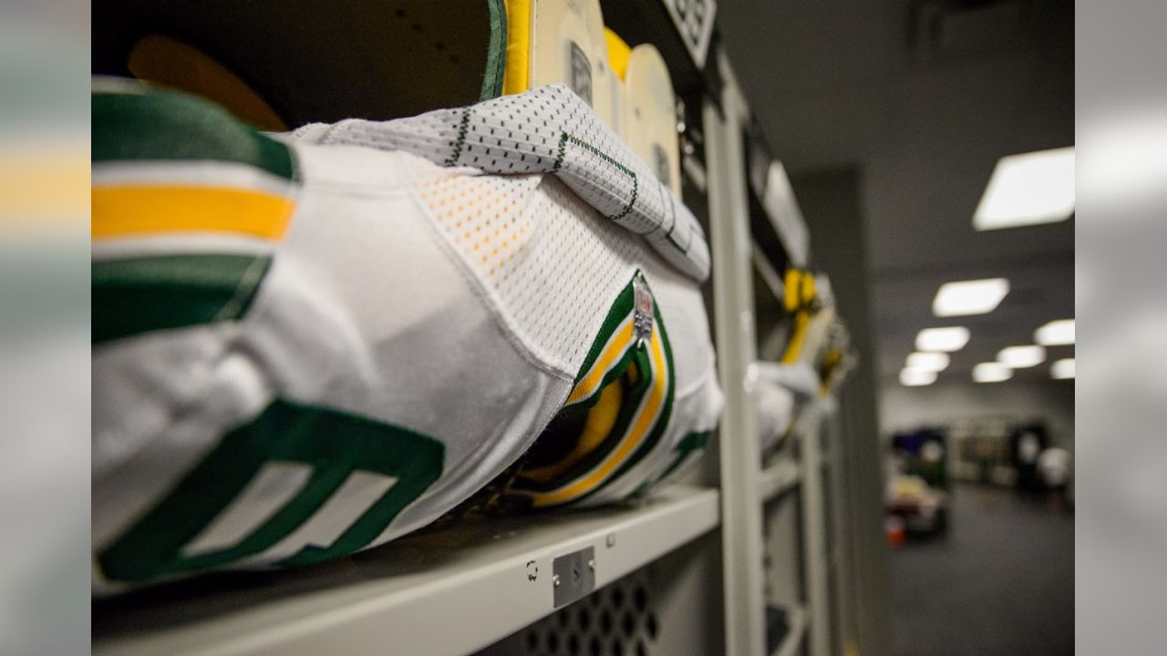 mock locker room, Packers Hall of Fame, ucumari photography