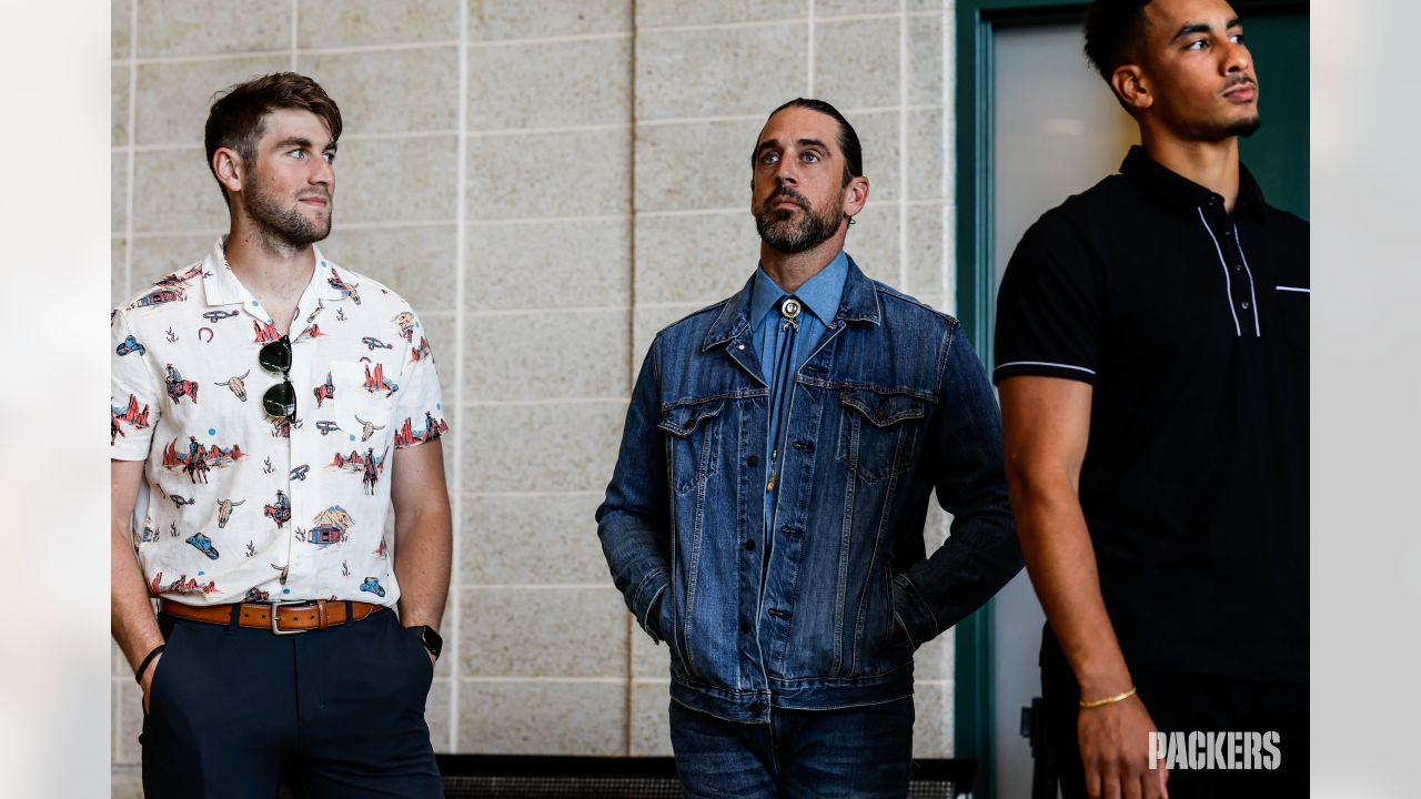 Aaron Rodgers wears Canadian tuxedo denim for Packers trip to Winnipeg