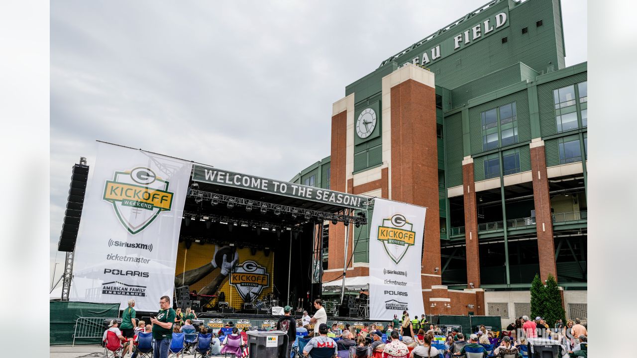 Standing room only now part of mix at Lambeau Field games