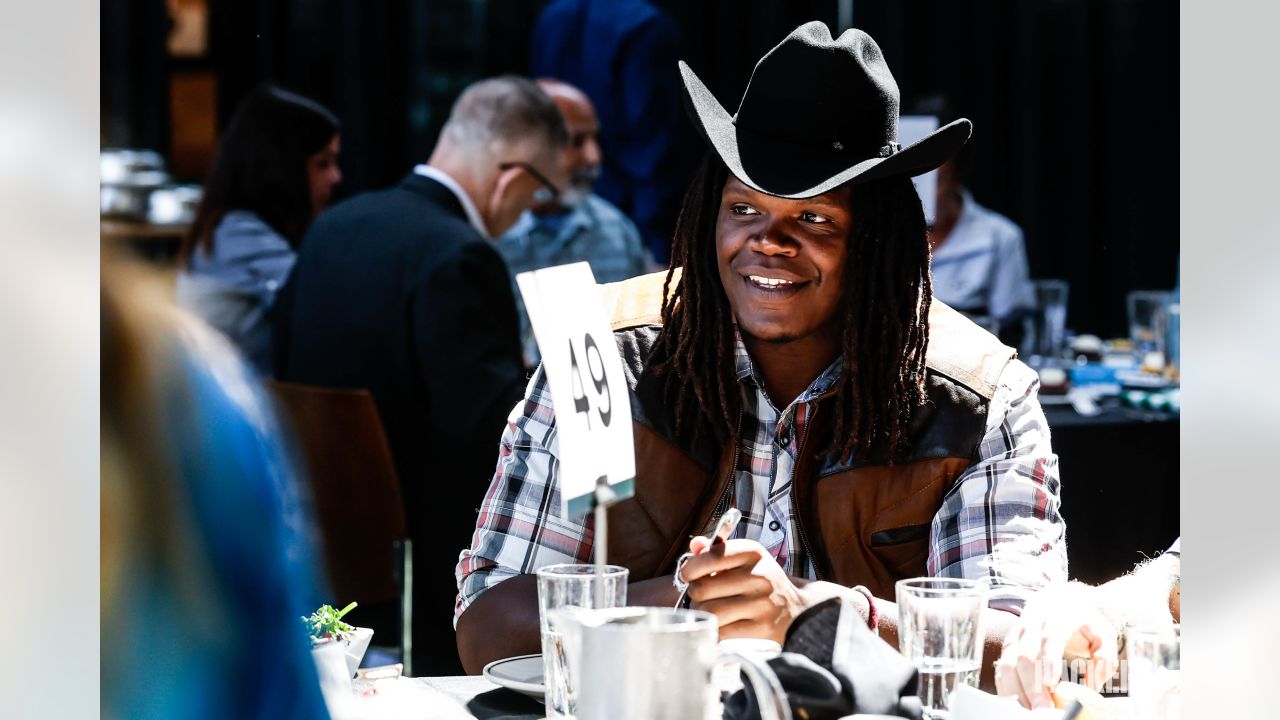 Aaron Rodgers sports Canadian tuxedo at Welcome Back Packers Luncheon