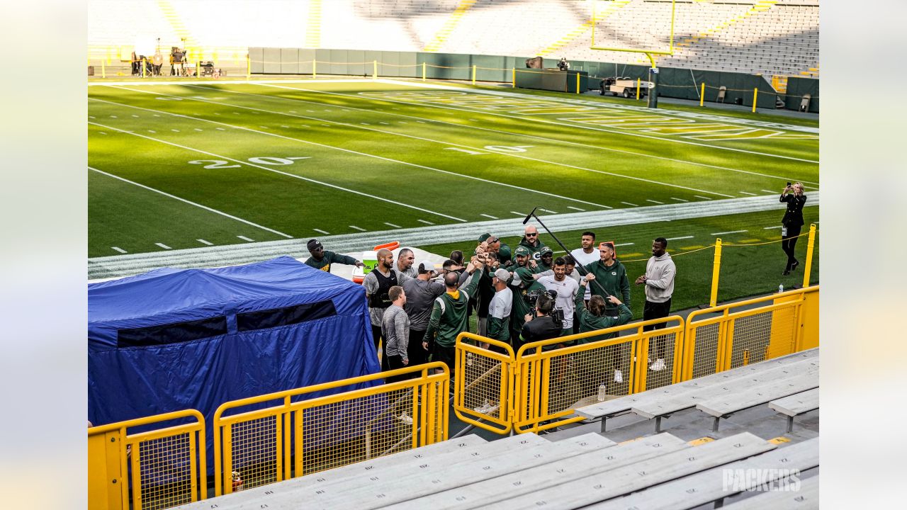 Matt LaFleur, assistant coaches accept Knapp Stair Climb challenge