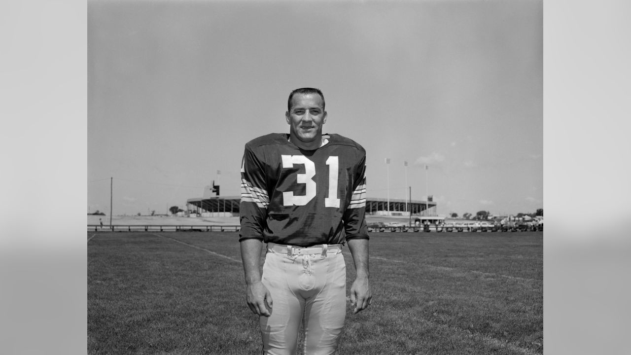 Jim Taylor, Fierce Fullback for Mighty Packers, Dies at 83 - CBS San  Francisco